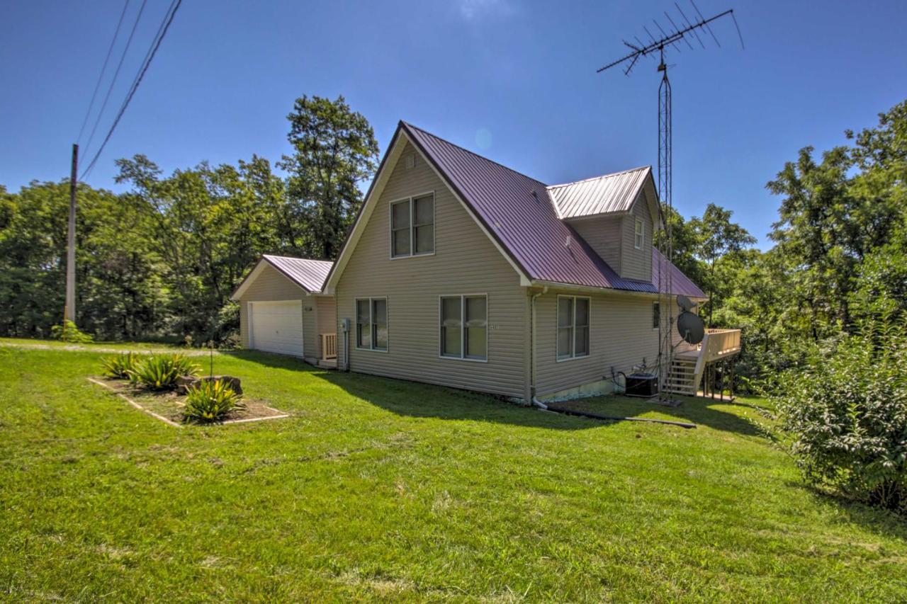 Modern Eckerty Home With Deck On Patoka Lake! Taswell Ngoại thất bức ảnh
